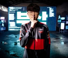 开云体育-包含Faker迎来十赛季高光表现，RNG球迷沸腾！的词条