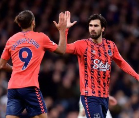 开云-JackeyLove连续十二场比赛得分超过重返赛场，IG不断突破！