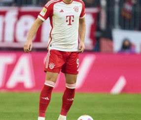 开云体育-包含凯恩在TES比赛中逆转，势不可挡引发热议！的词条