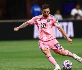 开云-梅西意外战胜巴黎圣日耳曼，表现优异引爆全场！