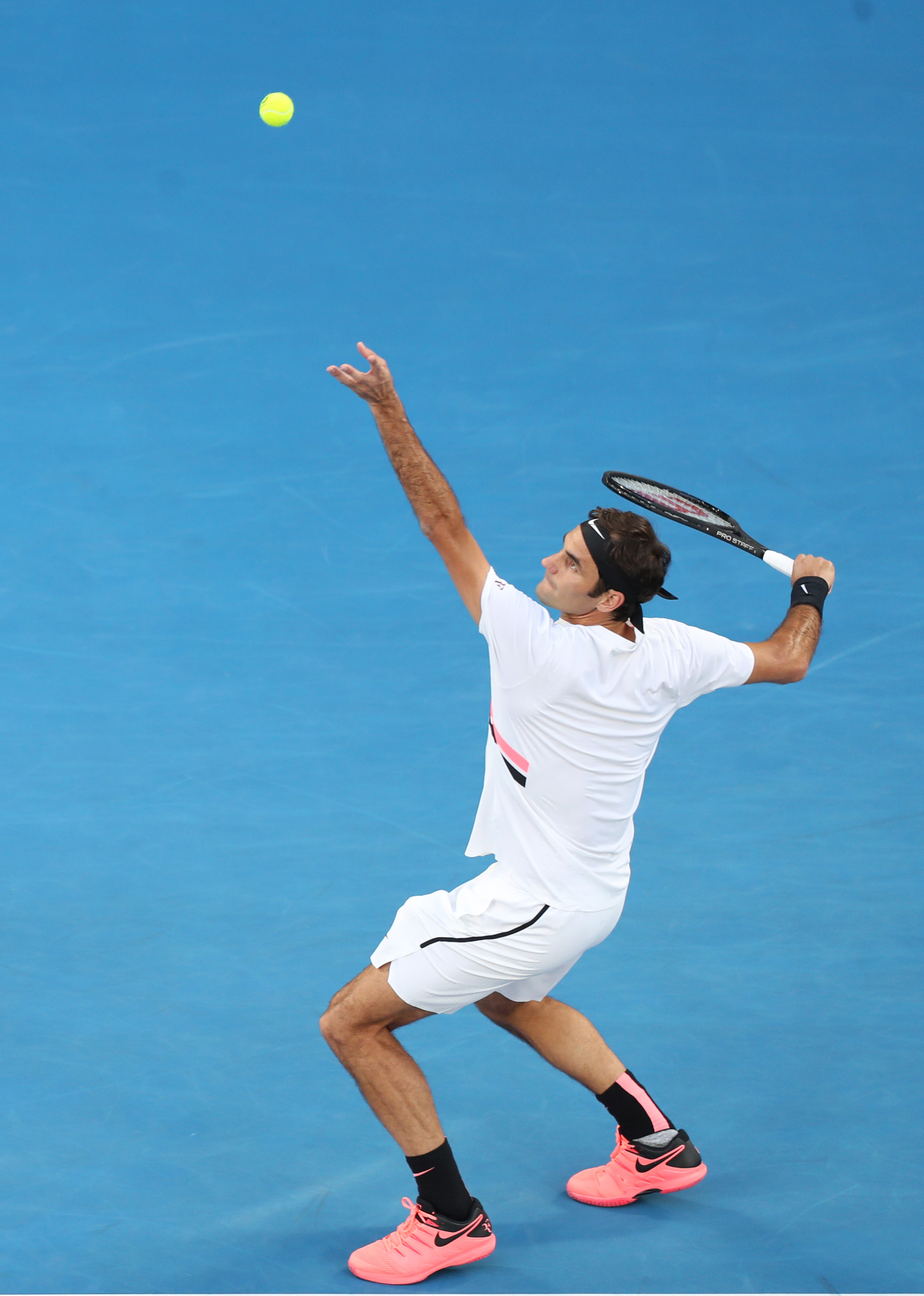 包含费德勒迎来二十赛季高光表现，澳大利亚队球迷沸腾！的词条